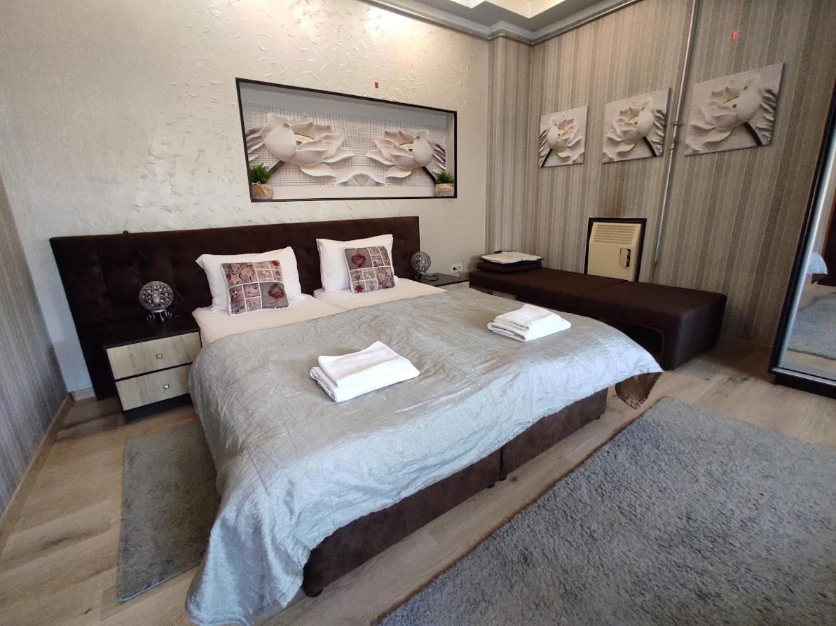 Club Tolstogo Apartment *